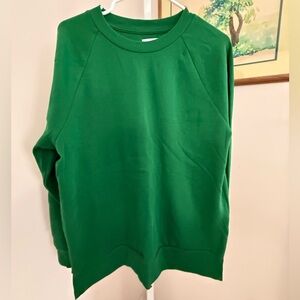 COLSIE Long Sleeve CREWNECK Sweatshirt . NWT. Size Small.